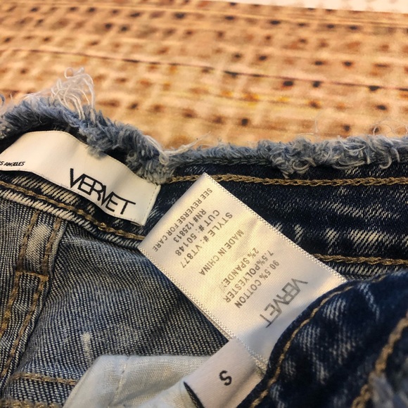 NWOT Vervet frayed Jean shorts - Picture 2 of 8